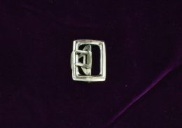 plain square knee buckle