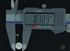 189 Bone 2 hole Button 3/8″