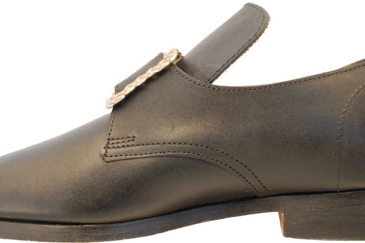 Black buckle shoe