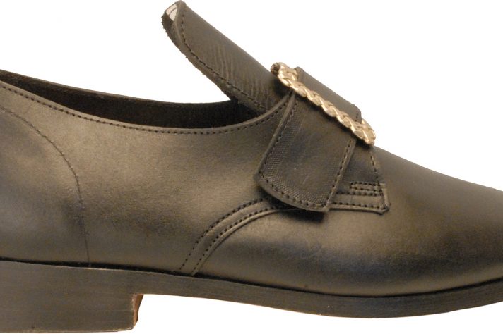 Black buckle shoe