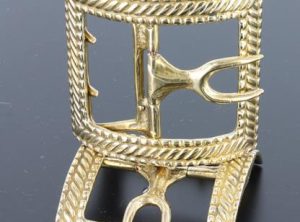 colonial Brass shoe buckle with rope trim