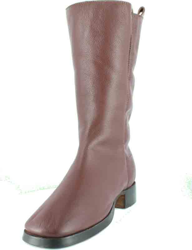 Fugawee's Short Brown Boot smooth out and leather lined.
